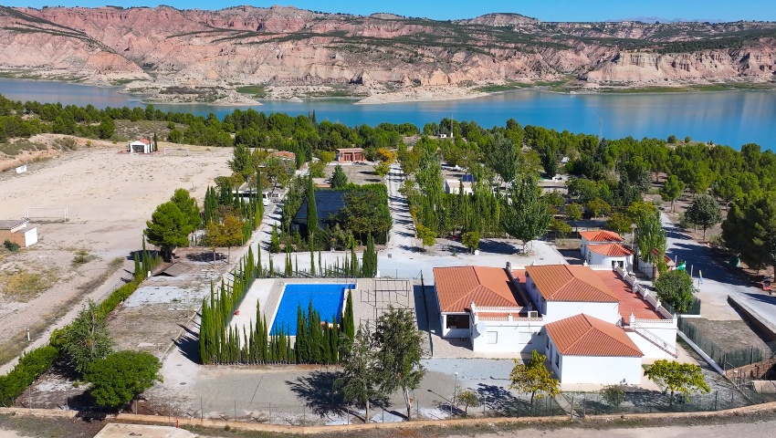 Bar Piscina Camping la Cabañuela